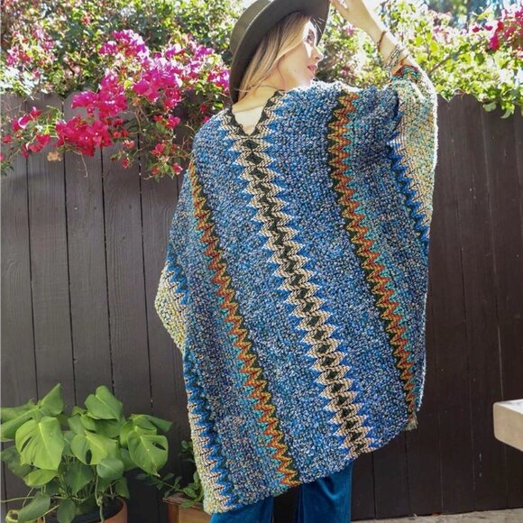 NWOT Western BOHO Colorful Crochet Patterned Ruana Cobalt Pattern - Picture 2 of 2